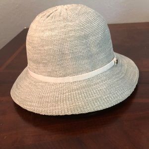 Wallaroo Tori style hat